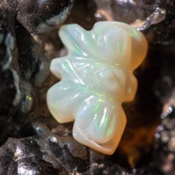 Opal Multicolor Butterfly Carving - 1.9 Cts - thumbnail 3