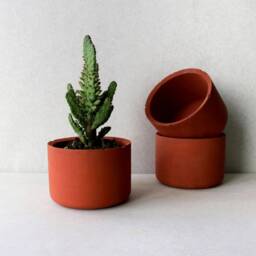 Terracotta Red Concrete Planter - 4 - thumbnail 2