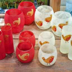Red Robin Candle Holder - Hand Decorated Strawsilk Glass Candle - thumbnail 3