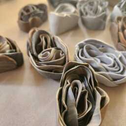 Custom Colour Made To Order - Home Nursery Wall Decor Fantasy Whimsical Rose Flowers 3D Diy Flower Floral Sculpture - thumbnail 2