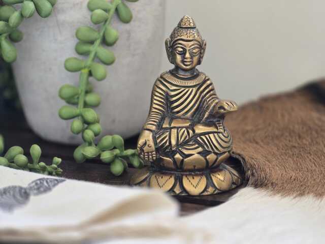 Brass Viking Buddha Statue Helg?? Find Reproduction - image 1