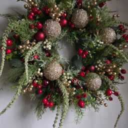 Red & Gold Boho Christmas Wreath, Large Winter Artificial Front Door Wreath, Gold Glitter Bauble Wreath, Luxury Sage Green Eucalyptus Wreath - thumbnail 3