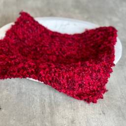 Handmade Red Knitted Baby Blanket - Newborn Photography Prop - thumbnail 3