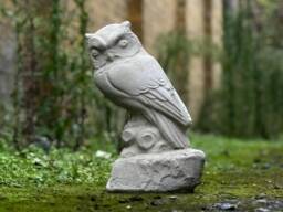 stone Owl For Garden Sculpture Realistic Wildlife Decoration Outdoor Bird Figurine Woodland Guardian Ornament Nature Yard Art Lower Gift