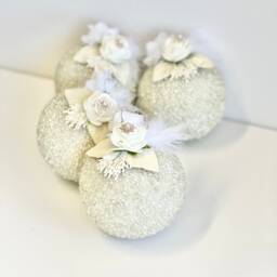 Handmade White Christmas Ball Ornaments Set Of 4 - thumbnail 3