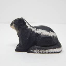Skunk Wooden Figurine - Hand-Carved Forest Animal Garden Decor - thumbnail 2