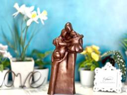 Embracing Love Copper Family Of Four Sculpture - Perfect For Christmas Or 7Th Anniversary Celebrations 9Fo4Tc - thumbnail 1