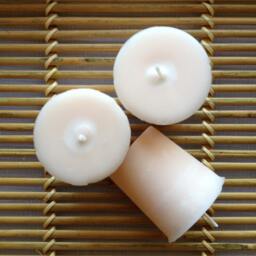 Applesauce Spice Bread Strong Scented Votive Candle - thumbnail 2