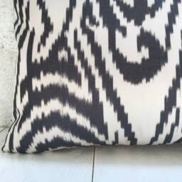 Silk Ikat Pillow Cover - 16x24, Handwoven Style Cushion, Home Decor - thumbnail 3