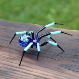 Art Glass Spider Figurine - Blown Halloween - thumbnail 2