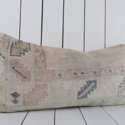 Lumbar Kilim Pillow Cover 30x60cm Hand-Embroidered Wool, Bohemian Decor - thumbnail 3