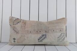 Lumbar Kilim Pillow Cover 30x60cm Hand-Embroidered Wool, Bohemian Decor - thumbnail 1