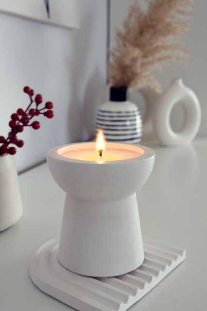 Minimalist Concrete Candle, Modern Home Decor, Handmade Housewarming Gift, Relaxing Aesthetic Soy Candle - image 1