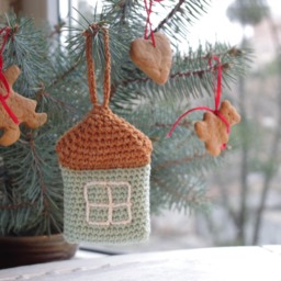 Crochet House Christmas Ornament Handmade Green Holiday Decor - thumbnail 3