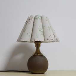Handmade Scallop Flower Lamp Fabric Shade, Ceramic Base - thumbnail 3