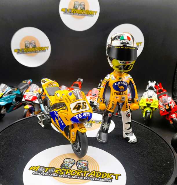 Handmade Moto-Gp Rider Figure With Bike - Artwork Biker Gift Xmas Christmas - image 1