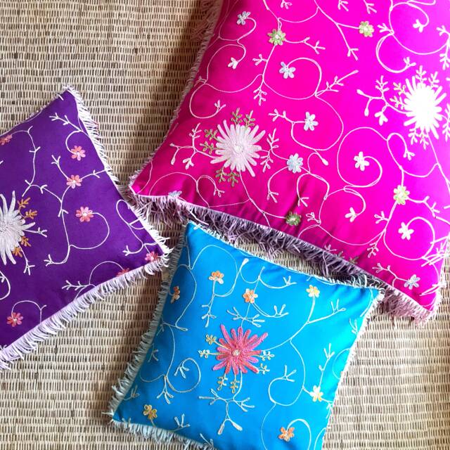 Kashmiri Embroidery Cushion Cover - image 1