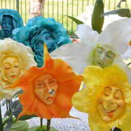 "Alice in Wonderland - NonTalking Flowers Spring Fever Series ""Rosy Petals" - thumbnail 4