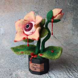 Felted Eyeball Flower Handmade Halloween Gift, Gothic Decor - thumbnail 3