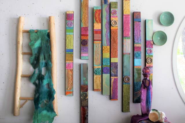 Spring Decor 1 Pastel Wood Totem 3 - image 1