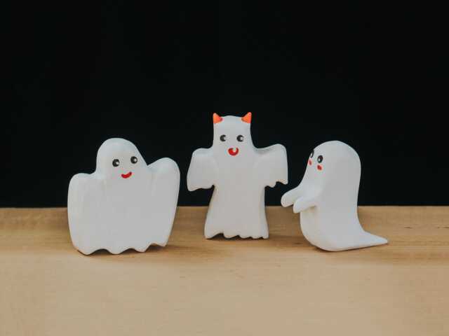 Halloween Figures Ghost Toys, Open Ended Play, Montessori Activity, Wooden Ghost, Handmade Decor, Waldorf Toy - image 1