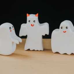 Halloween Figures Ghost Toys, Open Ended Play, Montessori Activity, Wooden Ghost, Handmade Decor, Waldorf Toy - thumbnail 2