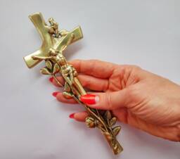 Brass Crucifix Wall Decor Cross Christian Wall Art Catholic Gift With Roses Relief Metal Jesus Religious Gifts Baptism