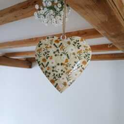 Metal Hanging Heart Decoration With Green & Yellow Flower - Thehomeandheartsshop Rustic Wall Decor Shabby Wedding Gift Xmas - thumbnail 2