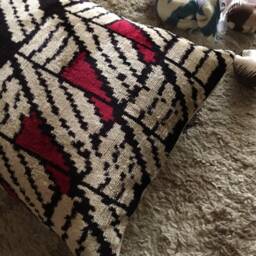 Handwoven Silk Ikat Velvet Pillow Cover Red Black Geometric - thumbnail 4
