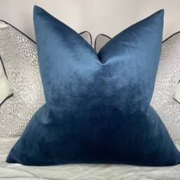 High Quality Polyester - Velvet, Plain Navy Indigo Cushion Cover, Soft Touch Pillow Cover 20 - thumbnail 1