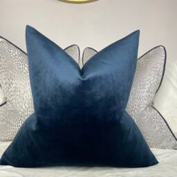 High Quality Polyester - Velvet, Plain Navy Indigo Cushion Cover, Soft Touch Pillow Cover 20 - thumbnail 4