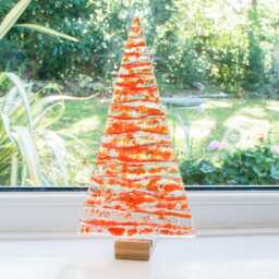 xl Fused Glass Christmas Tree Red 32cm - 12 1/2 - thumbnail 3