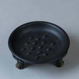 Victorian Style Ceramic Soap Dish, White & Black - Handmade Pottery Ring Holder - thumbnail 4