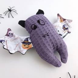 Handmade Waffle Cotton Bat Rattle, Spooky-Cute Baby Toy, Gothic, First Halloween, Shower - thumbnail 4