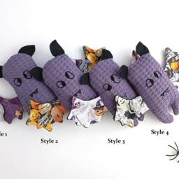 Handmade Waffle Cotton Bat Rattle, Spooky-Cute Baby Toy, Gothic, First Halloween, Shower - thumbnail 3