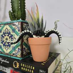 Miniature Octopus, Plant Pot Decoration, Glow-In-The-Dark Kraken. Mini Decor. Home Decoration - thumbnail 4