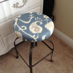 Magnolia Home Ikat Barstool Cover Round Cushioned Seat, Elasticized - thumbnail 4