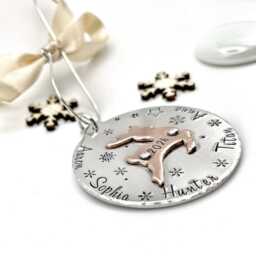 Personalized Christmas Tree Decoration, Family Ornament, Custom Reindeer Decoration - thumbnail 3