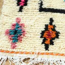 Handwoven White Moroccan Wool Rug Berber Diamond Design - thumbnail 4