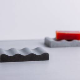 Organic Wave Concrete Soap Dish, Large Wavy Holder, Modern Minimalist Bathroom Tray, Grey Cement Saver Aesthetic Housewarming Gift - thumbnail 3