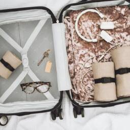 Linen Travel Towel - Lightweight & Quick-Drying - thumbnail 2