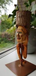 Figurine Red-Haired Woman With Braid - thumbnail 4