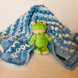 Blue & White Cluster Baby Blanket - thumbnail 2