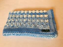 Blue & White Cluster Baby Blanket