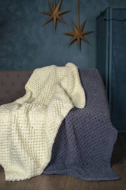 Handmade Chunky Knit Plaid, Soft Micro Polyester Throw, Cream White Decor, Grey Sofa Cover, Trending Puffy Blanket - image 1
