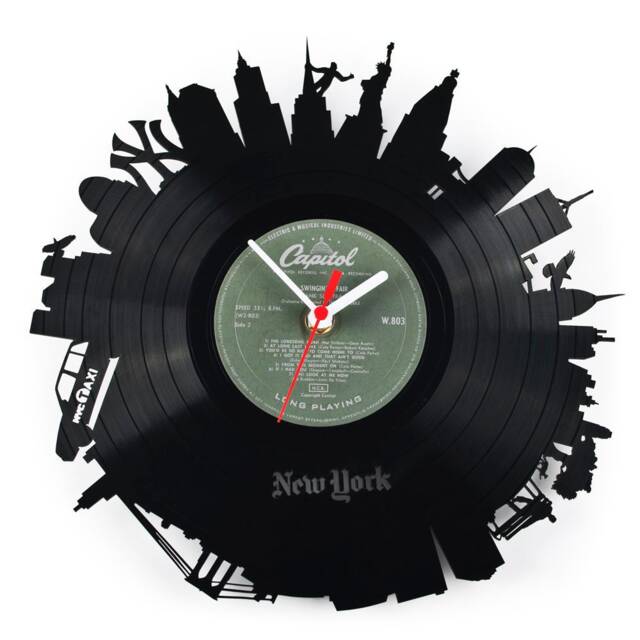 Wall Clock - Vinyl Record Reuse Recycling Sustainable Design Wall Decoration- New York - image 1