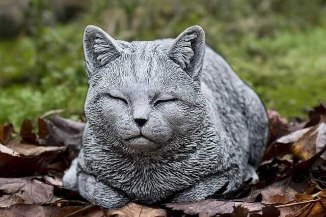 Concrete Kitty Sculpture Stone Cat Decoration Garden Kitten Statue Handmade Figurine Memorial Ornament Outdoor Pet Decor Yard Art - image 1