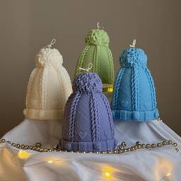 Hand-Poured Christmas Hat Candle Festive Soy Wax Decor - thumbnail 1