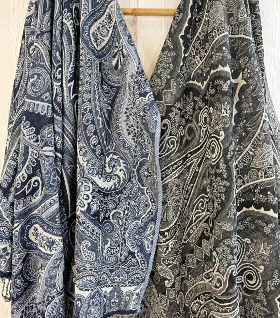 Merino Boiled Pure Wool Handmade Sofa/Bed Hygge Lounge Warm Cosy Paisley Persian Elegant Jamavar Throw - Vibrant Baroque Black Blue Hues - image 1