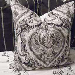 Kelly Ripa Medallion Pillow Cover Black, Grey & White Cotton - thumbnail 2
